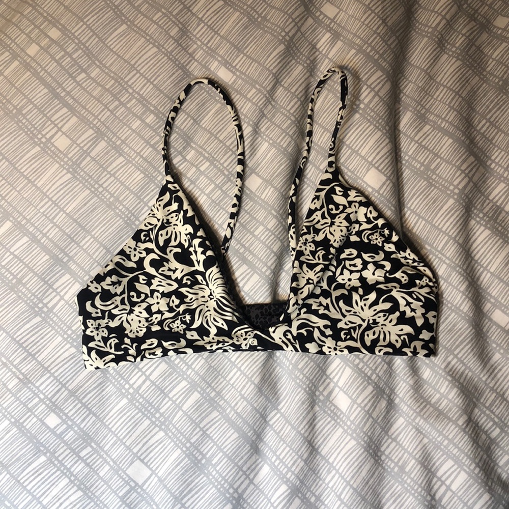 Acacia top:)